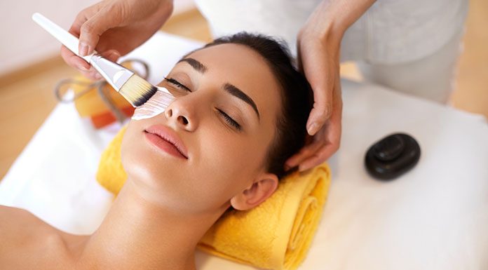 Najlepsze sposoby na nawilżenie skóry twarzy Najlepsze sposoby na nawilżenie skóry twarzy