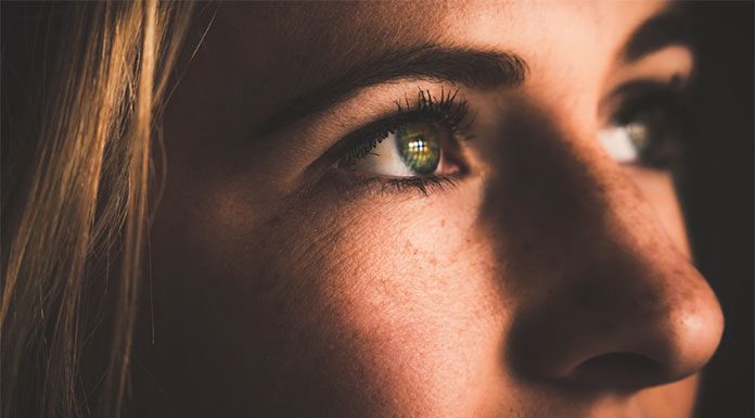 Czym jest blizna zanikowa i jak sobie z nią radzić?