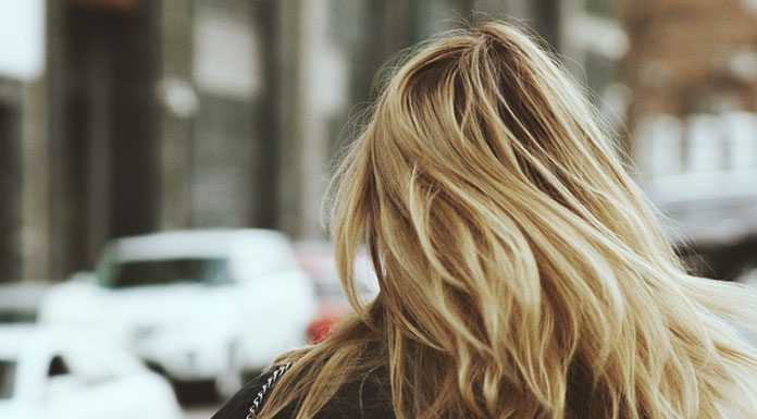 Jak przygotować włosy do doczepiania? Sprawdzone porady