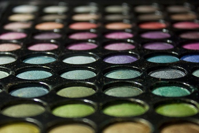 Paleta cieni – jak przygotować świetny makijaż