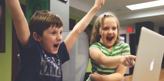 Samodzielnie czy z dziećmi. 