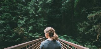 W dzisiejszych czasach pamiętać należy o kombinowaniu ze strojem