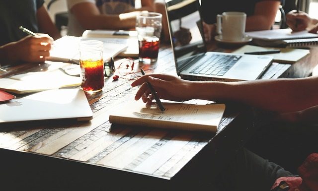 Jak zrobić hamburgera, skuteczny sposób.