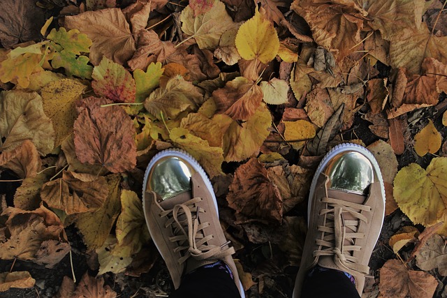 Jakie sneakersy są teraz modne? Jakie sneakersy są teraz modne?