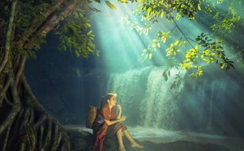 Z jakiej firmy strój kąpielowy?