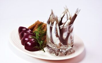 Ile wódki na 50 osób? Ile wódki na 50 osób?