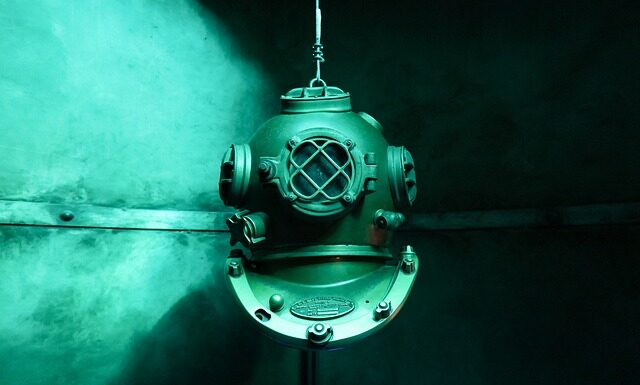 Jak nazywa się dwuczęściowy strój plażowy? Jak nazywa się dwuczęściowy strój plażowy?