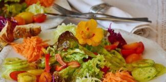 Kto ubiera auto do ślubu?