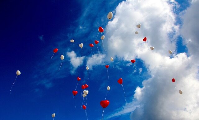 Jak przymocować balony do samochodu? Jak przymocować balony do samochodu?