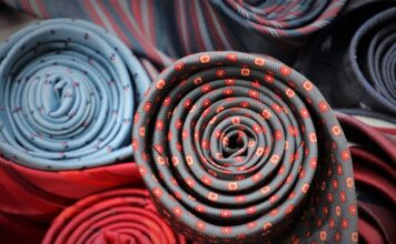 Jaki fular do czarnej koszuli? Jaki fular do czarnej koszuli?