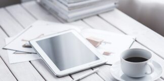 W jakim wieku dziecko może mieć tablet?