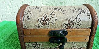 Jak zrobić kufer z drewna?