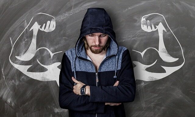 Ile mężczyzna powinien mieć w bicepsie? Ile mężczyzna powinien mieć w bicepsie?