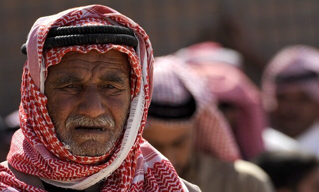 Co oznacza chusta w kieszeni? Co oznacza chusta w kieszeni?