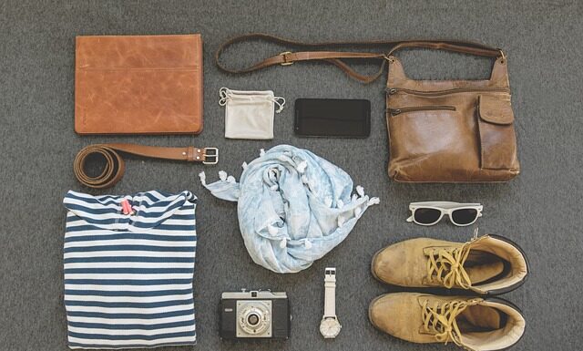 Czy świadkowa może mieć torebkę?