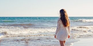 Jaka sukienka do espadryli na koturnie?