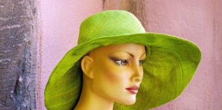 Czy skórzane spodnie są modne 2023?