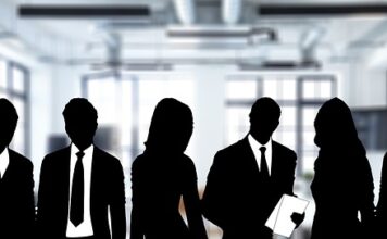 Jaki krój spodni wyszczupla? Jaki krój spodni wyszczupla?