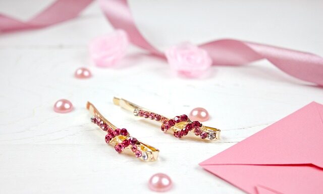 Ile dać w kopertę na ślub z obiadem? Ile dać w kopertę na ślub z obiadem?