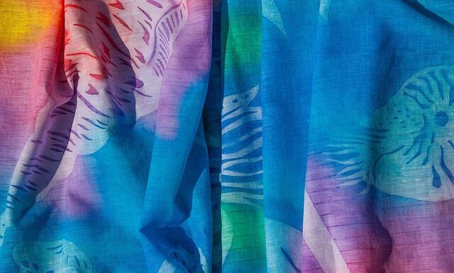 Jak wiązać pareo? Jak wiązać pareo?