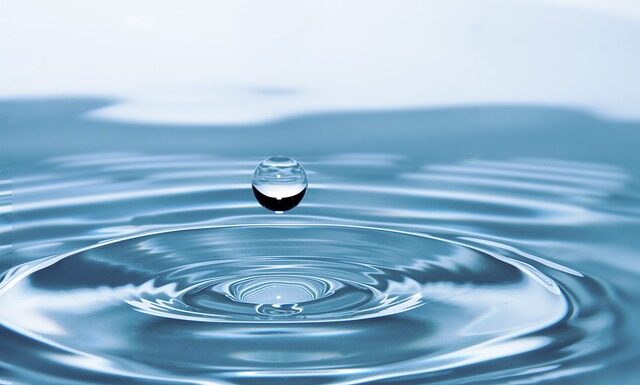 Co zrobić z resztą wody święconej? Co zrobić z resztą wody święconej?