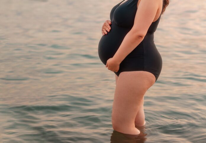 kostium kąpielowy ciążowy